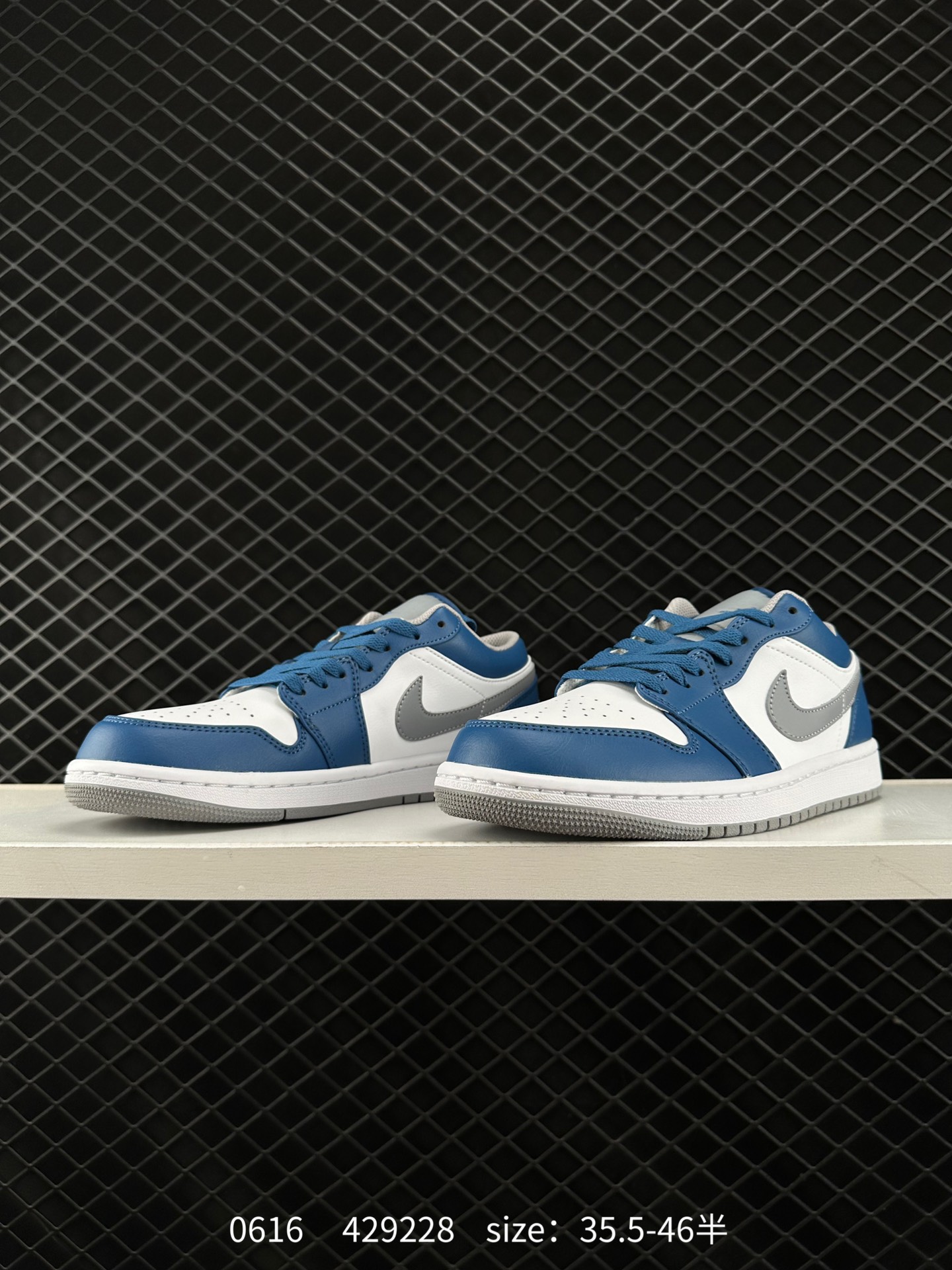 Air Jordan 1 Low AJ1